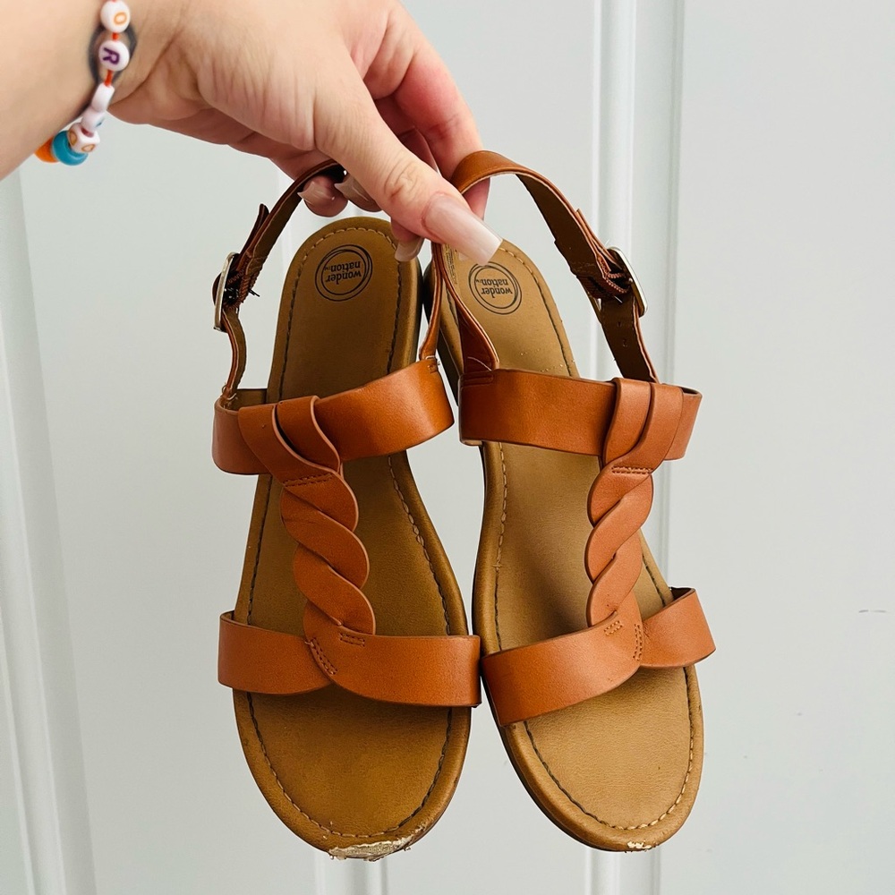 wonder nation cutie brown sandals size 5 (big girls)